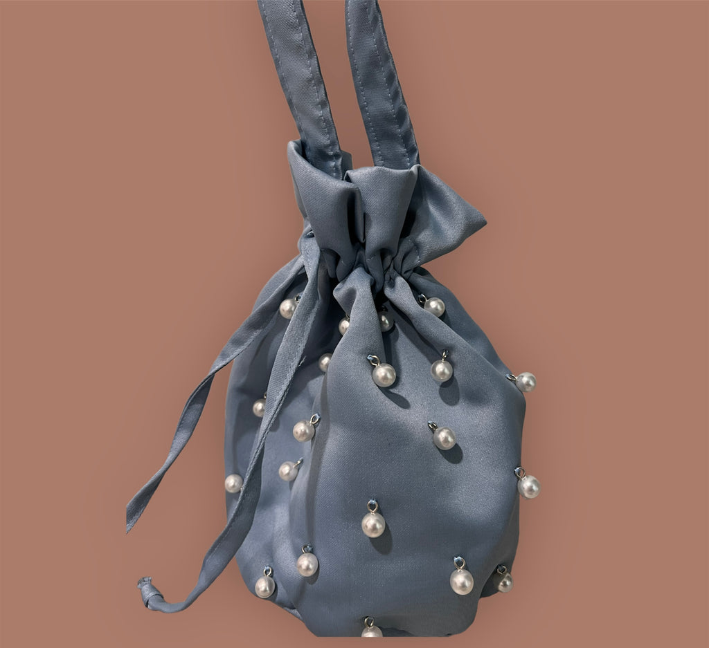 Pearls Bucket Bag
