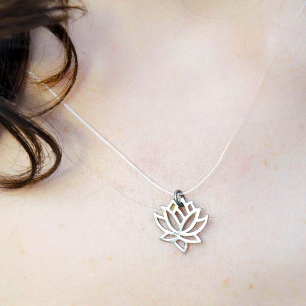 Demasiado Lotus necklace